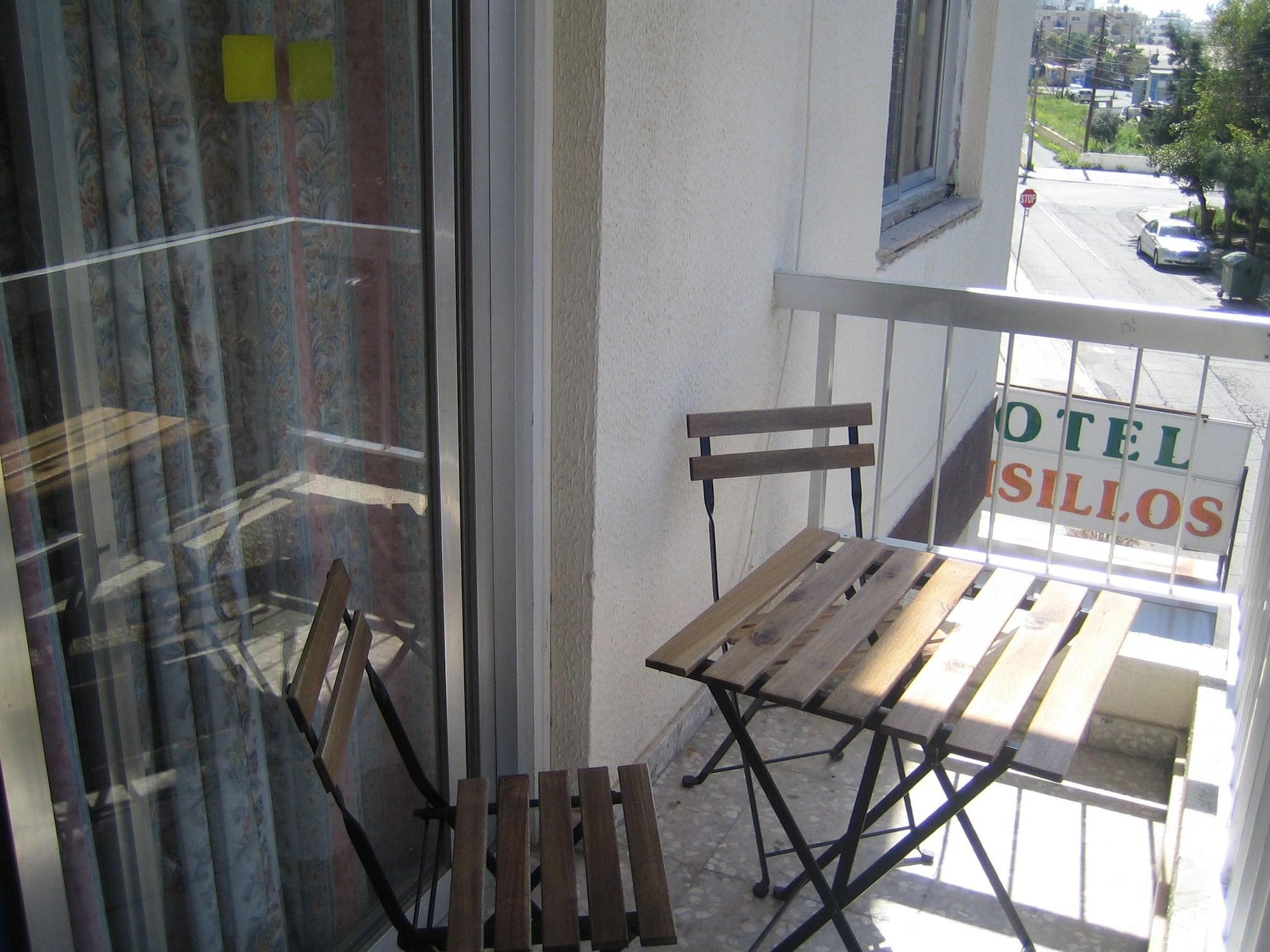 Onisillos Hotel Larnaca Eksteriør billede