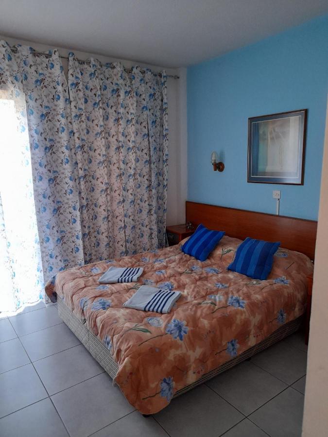 Onisillos Hotel Larnaca Eksteriør billede