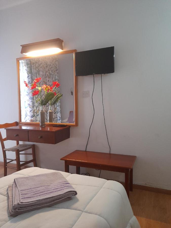 Onisillos Hotel Larnaca Eksteriør billede