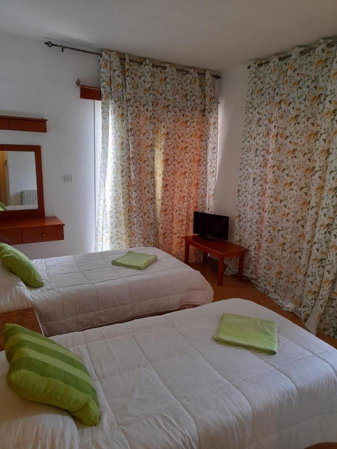 Onisillos Hotel Larnaca Eksteriør billede