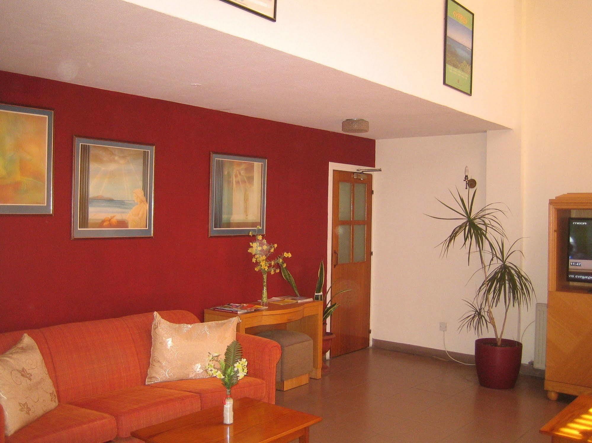 Onisillos Hotel Larnaca Eksteriør billede