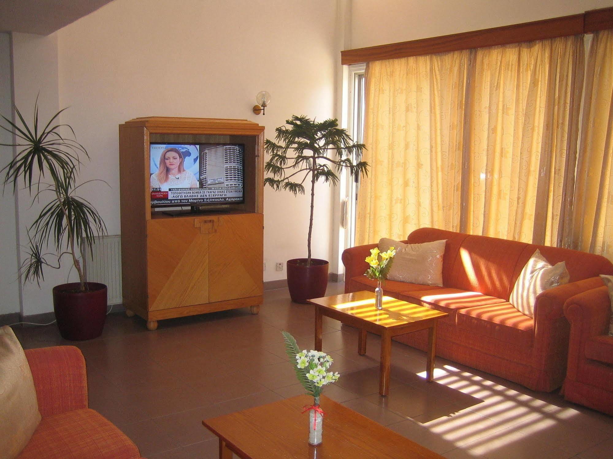 Onisillos Hotel Larnaca Eksteriør billede