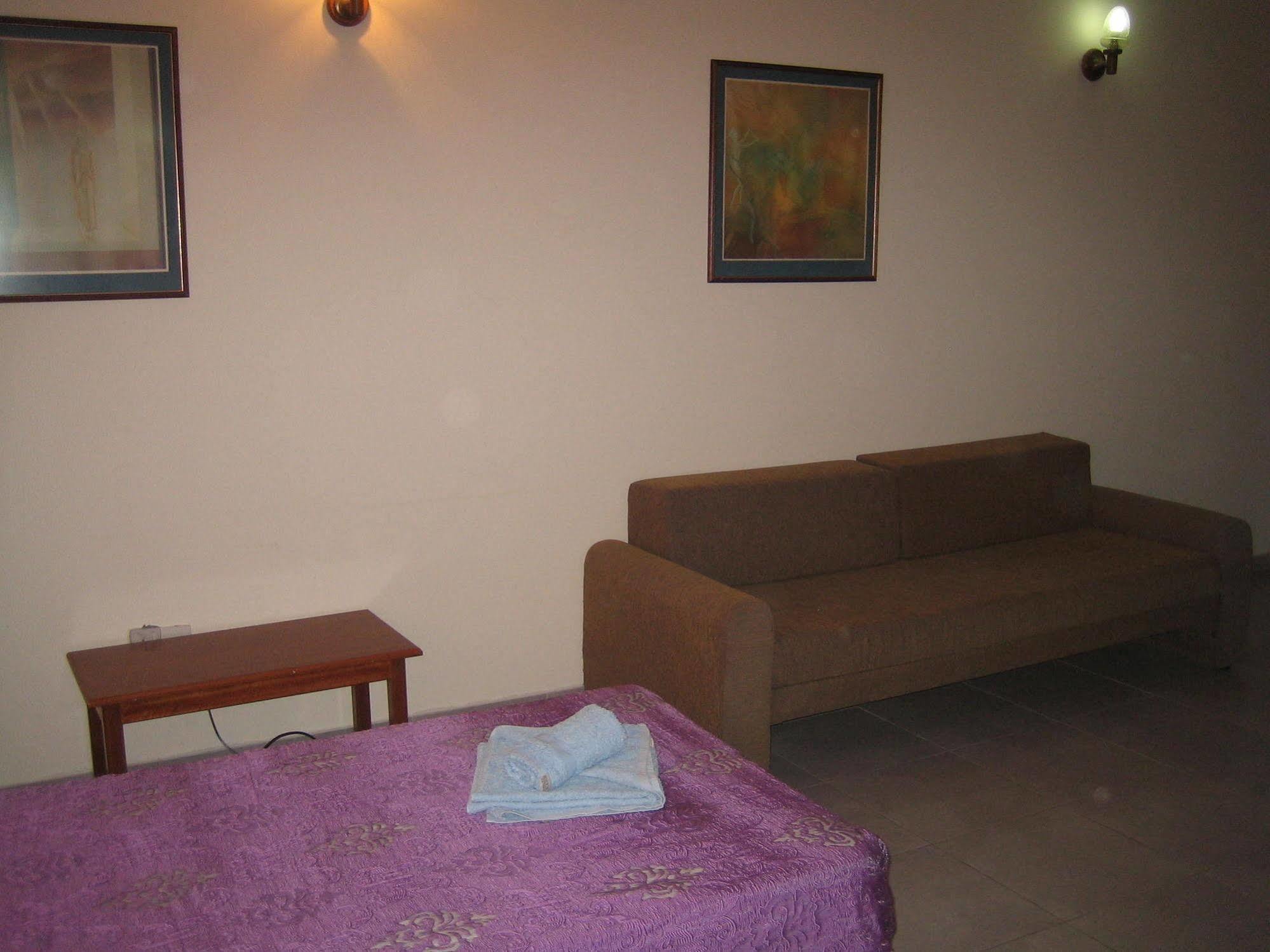 Onisillos Hotel Larnaca Eksteriør billede