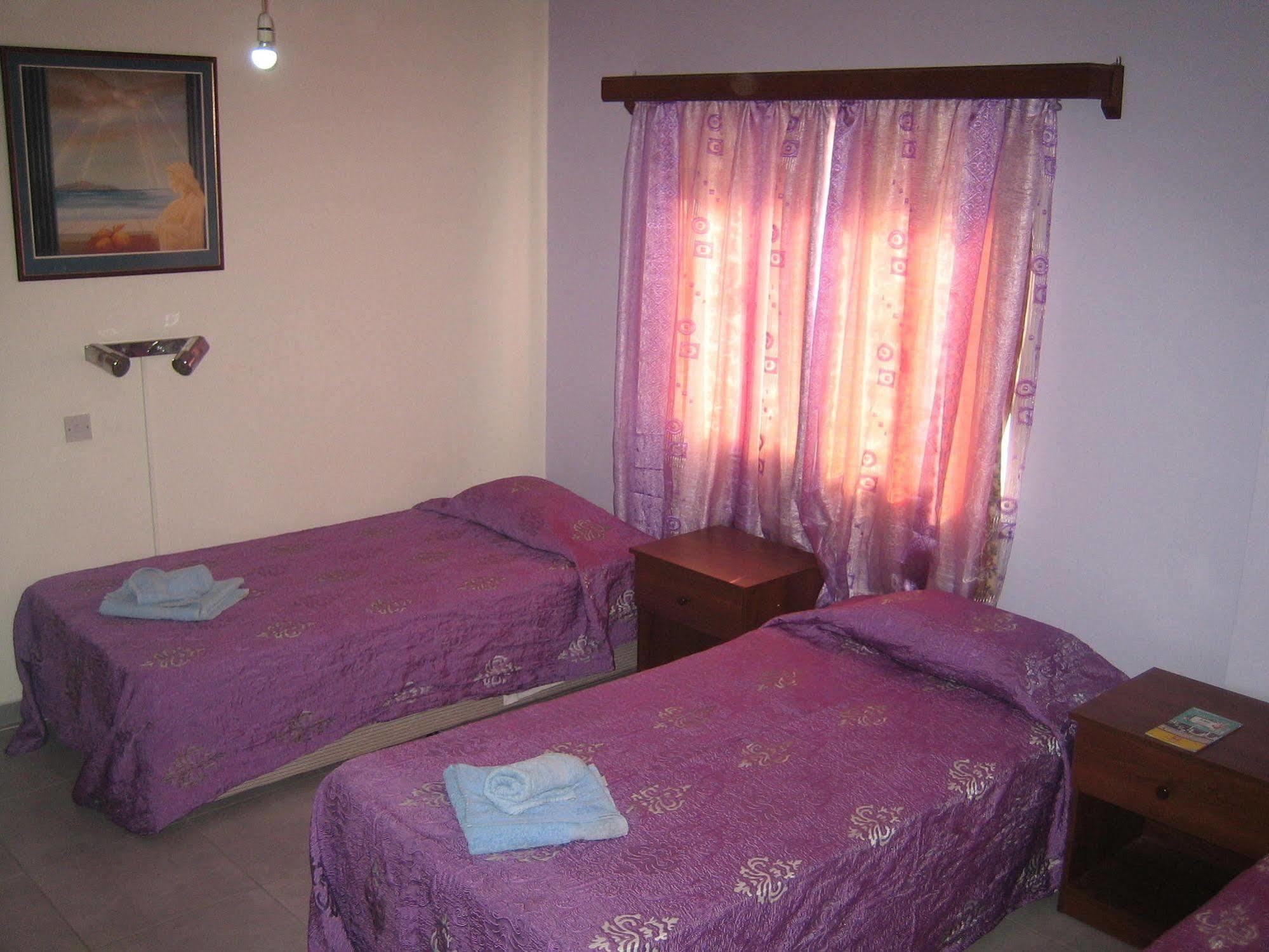Onisillos Hotel Larnaca Eksteriør billede